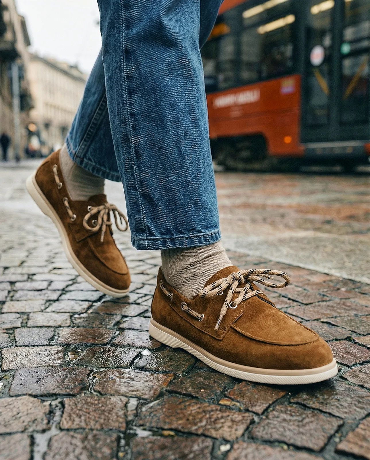 Gianluca Pisati — editorial detail, Italian craftsmanship