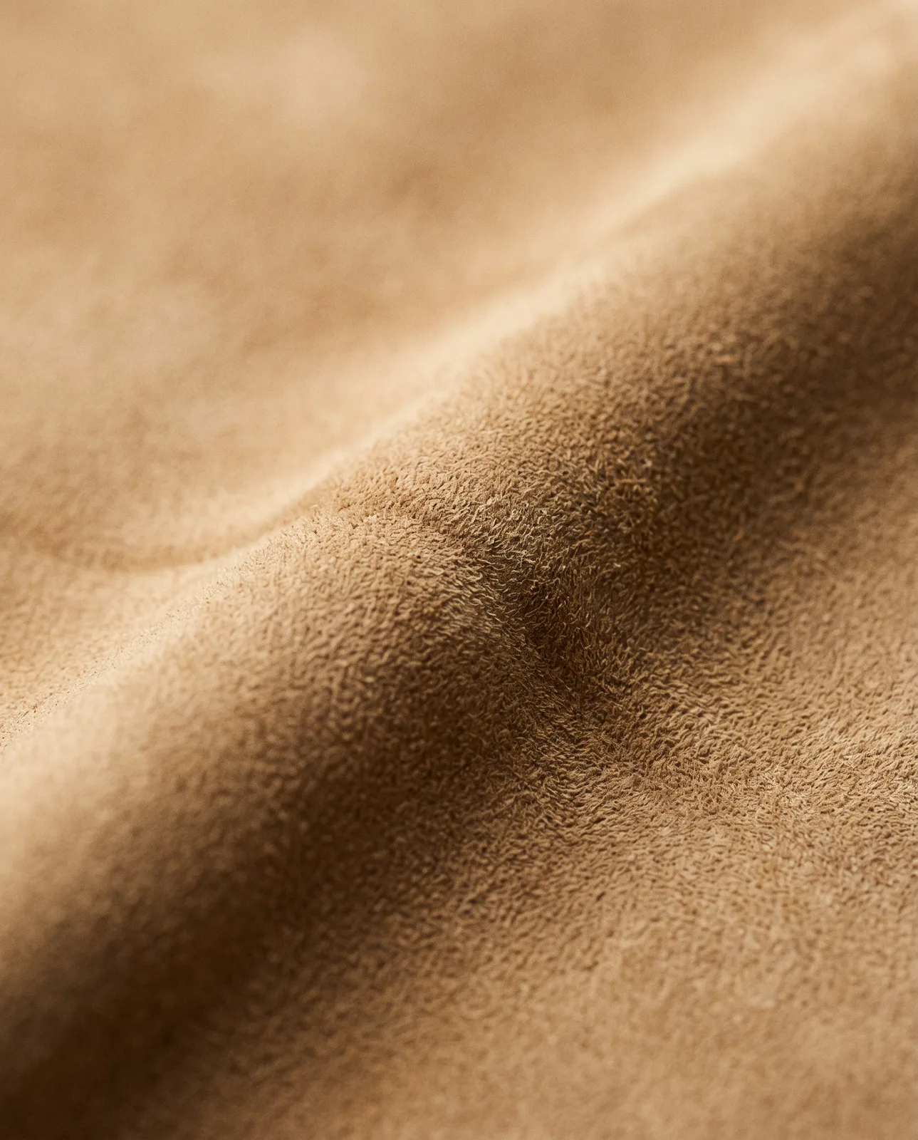 Gianluca Pisati Italian leather textures and materials